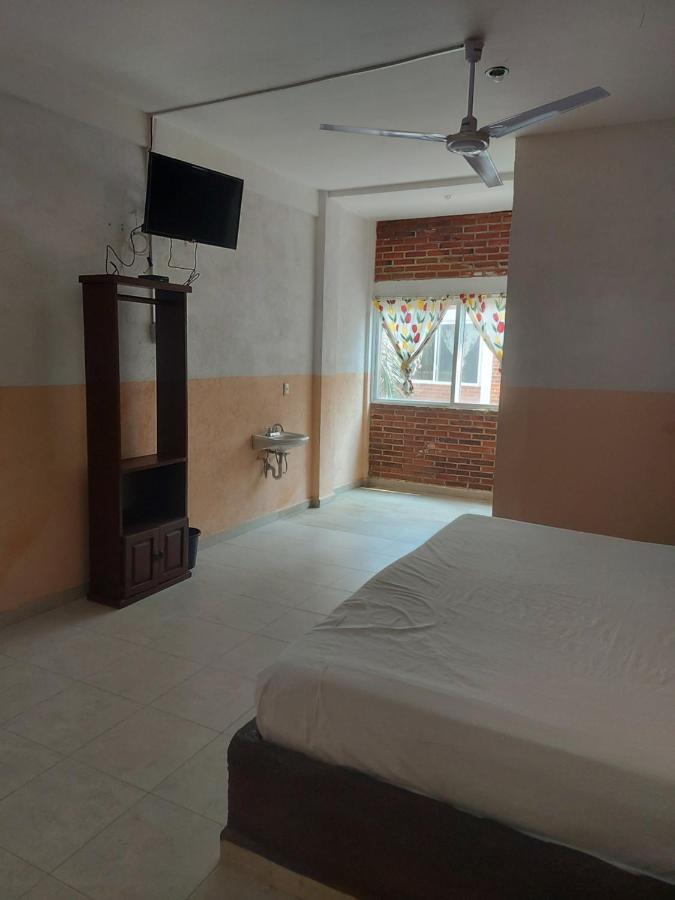 Auto Hotel Jardines De Amatitlan كويرنافاكا المظهر الخارجي الصورة